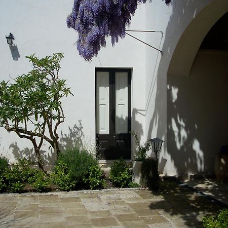 B&B Le Due Corti Martignano Exterior foto