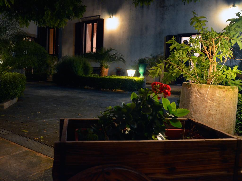 B&B Le Due Corti Martignano Exterior foto